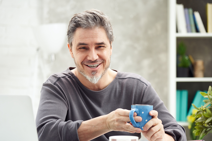 Smile Makeovers: The Role of Crowns in Cosmetic Dentistry
