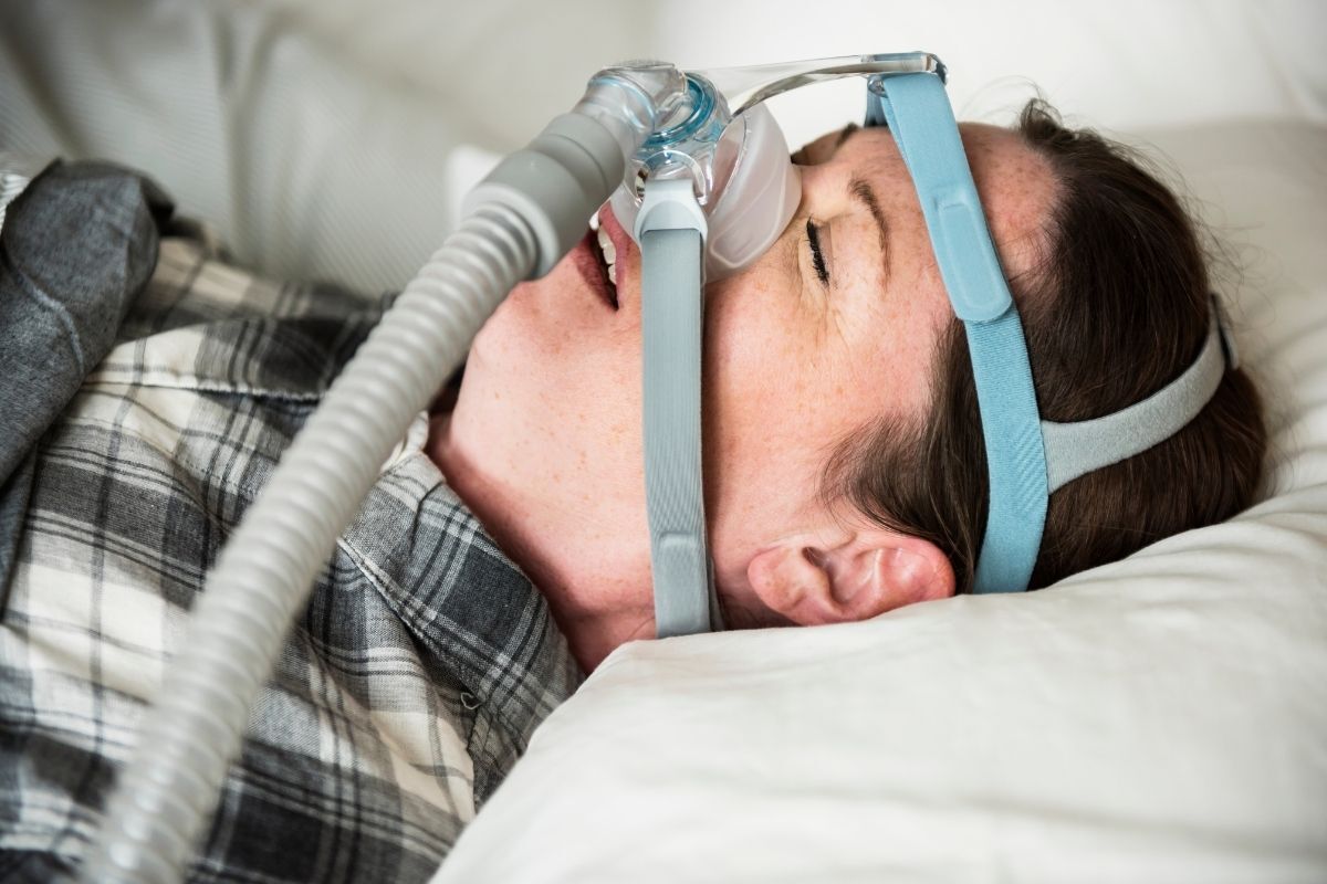 5 Lifestyle Changes That Can Help Manage Sleep Apnea Naturally